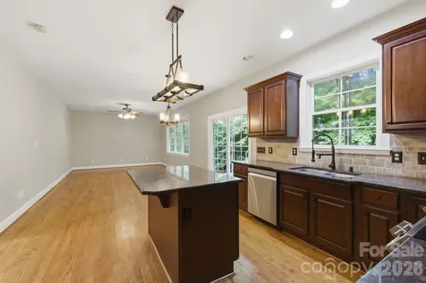 190 Meadow Glen Drive Troutman NC 28166