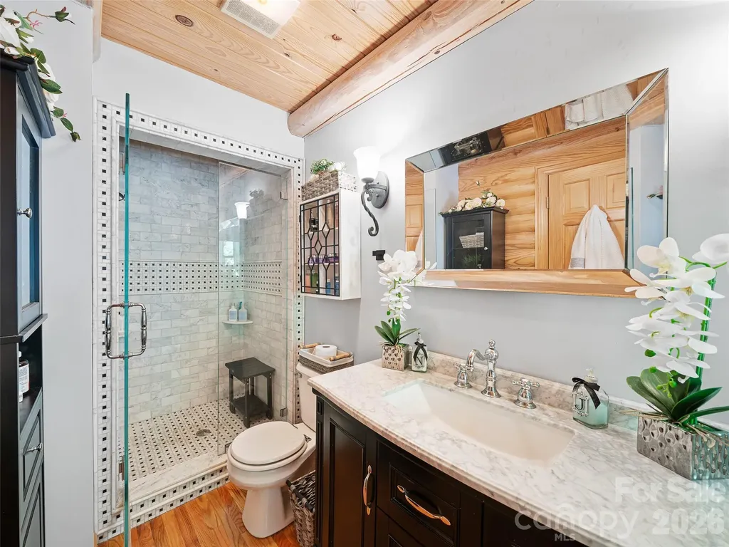 357 Rosewood Lane Burnsville NC 28714