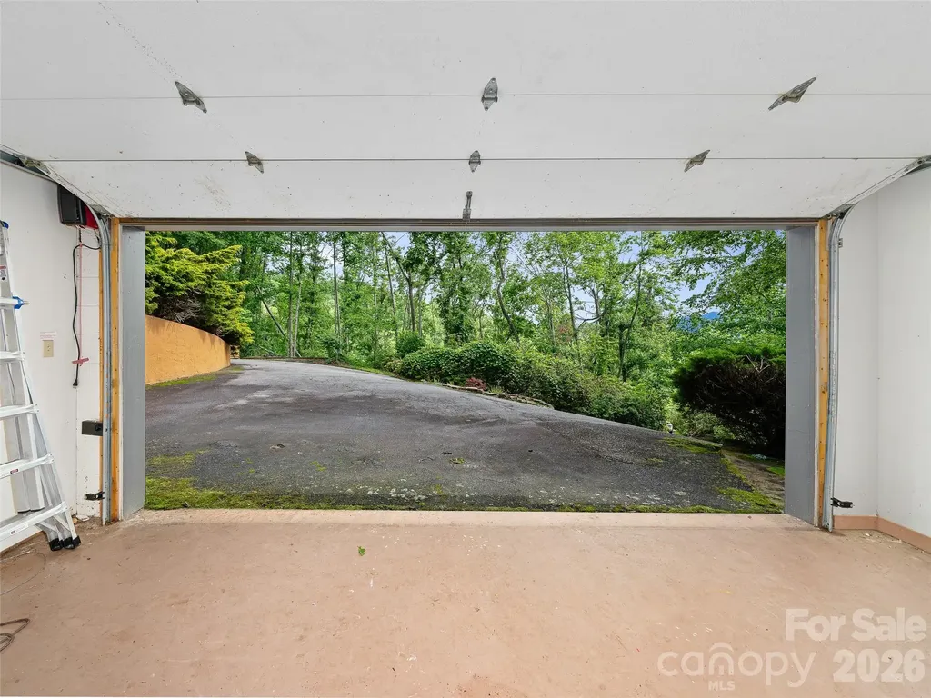 357 Rosewood Lane Burnsville NC 28714
