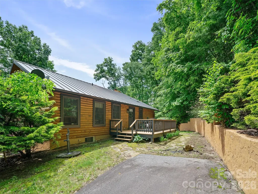 357 Rosewood Lane Burnsville NC 28714