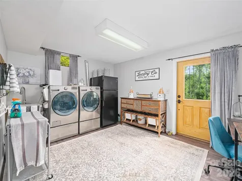 357 Rosewood Lane Burnsville NC 28714