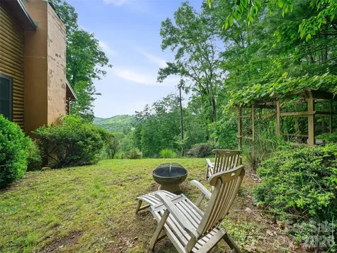 357 Rosewood Lane Burnsville NC 28714
