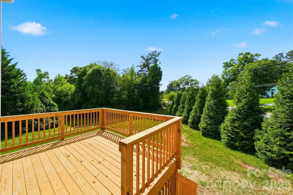 1147 10th Street Lane NW Hickory NC 28601