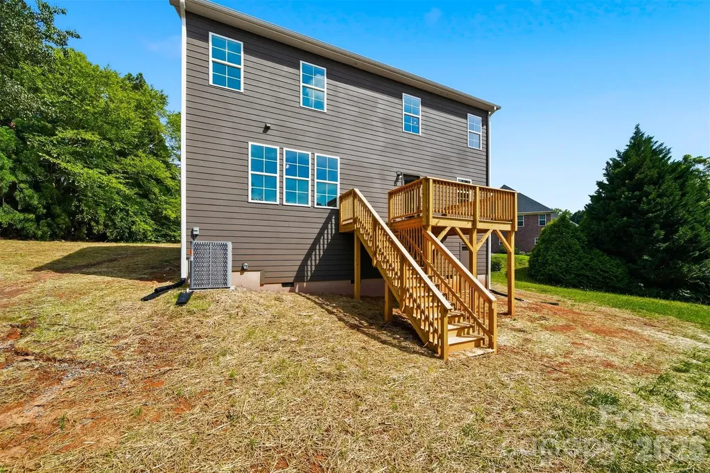 1147 10th Street Lane NW Hickory NC 28601