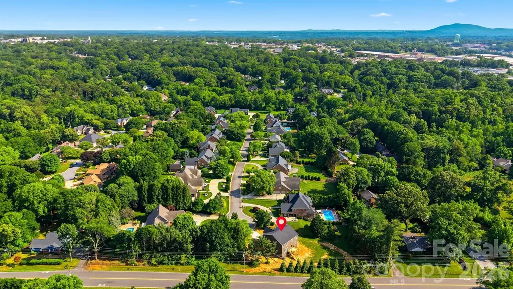 1147 10th Street Lane NW Hickory NC 28601