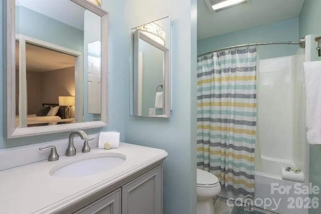 147 W Lake Drive S Lake Lure NC 28746