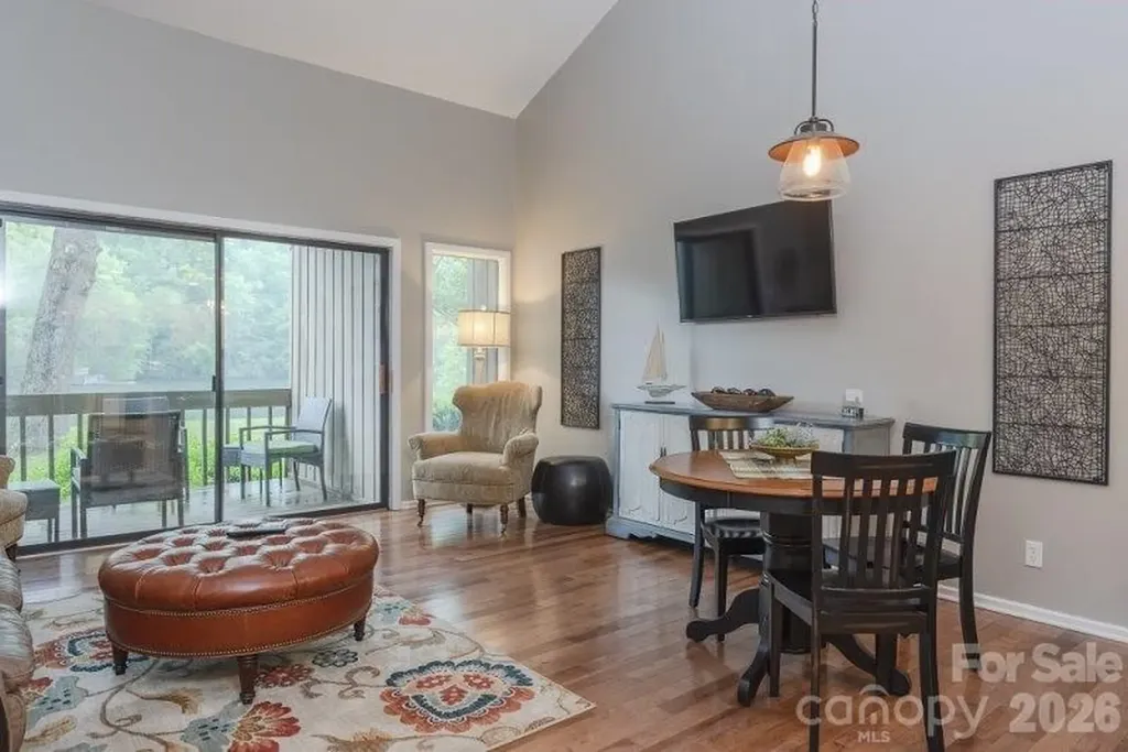 147 W Lake Drive S Lake Lure NC 28746