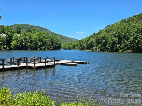147 W Lake Drive S Lake Lure NC 28746