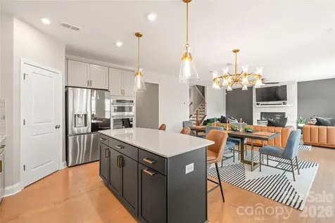 12205 Hollinhope Drive Charlotte NC 28278