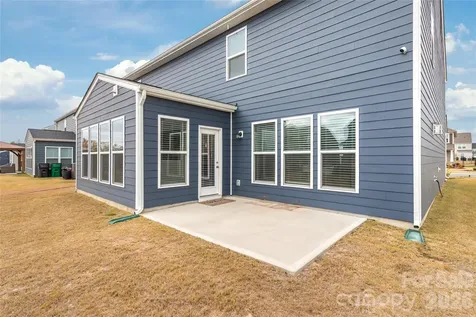 12205 Hollinhope Drive Charlotte NC 28278