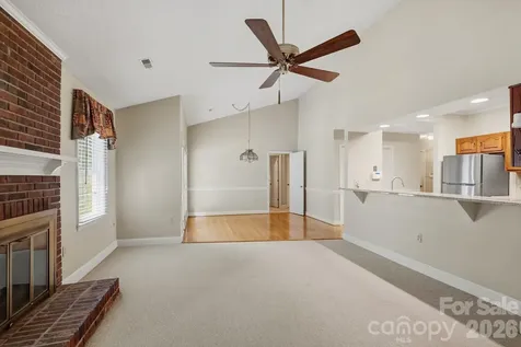 9232 Hemingford Court Charlotte NC 28277
