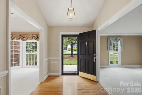 9232 Hemingford Court Charlotte NC 28277
