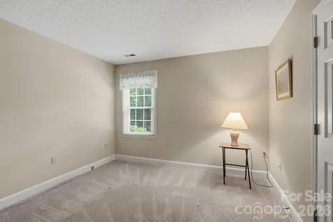 9232 Hemingford Court Charlotte NC 28277