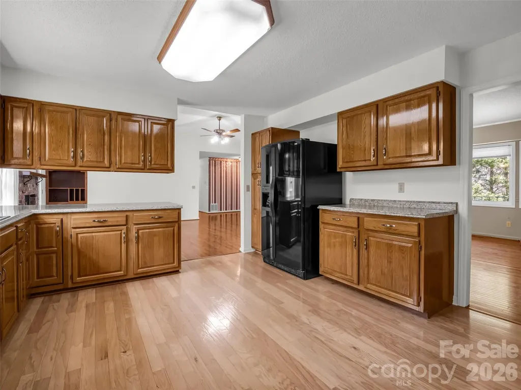 525 Maren Court Hendersonville NC 28739