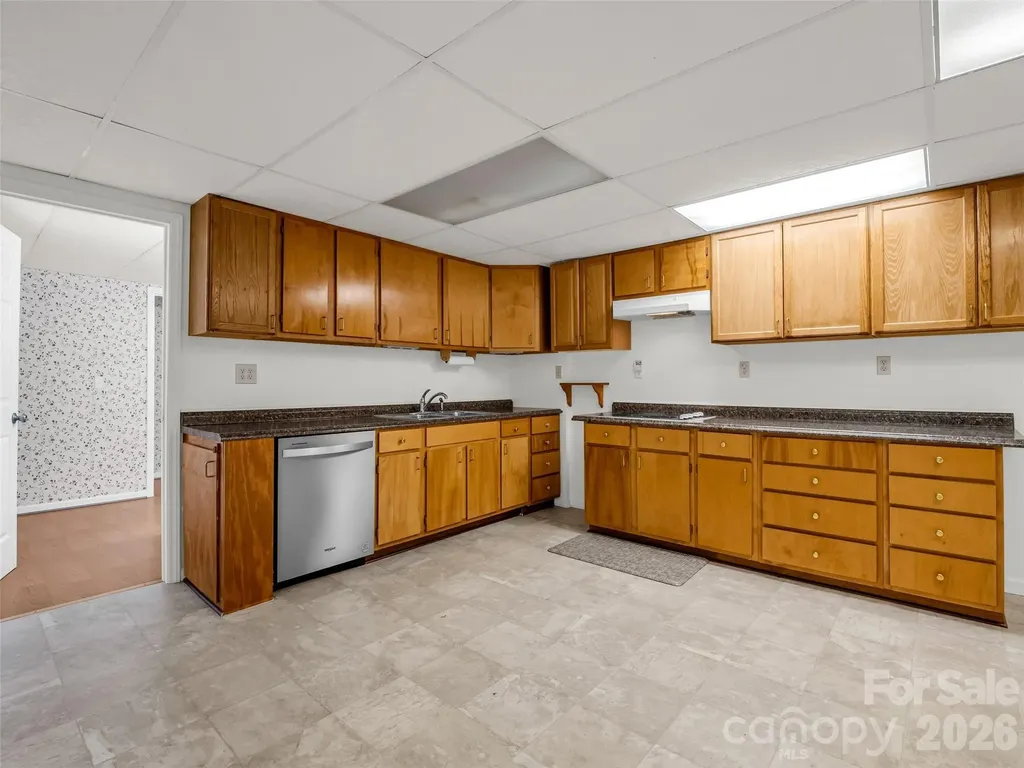 525 Maren Court Hendersonville NC 28739