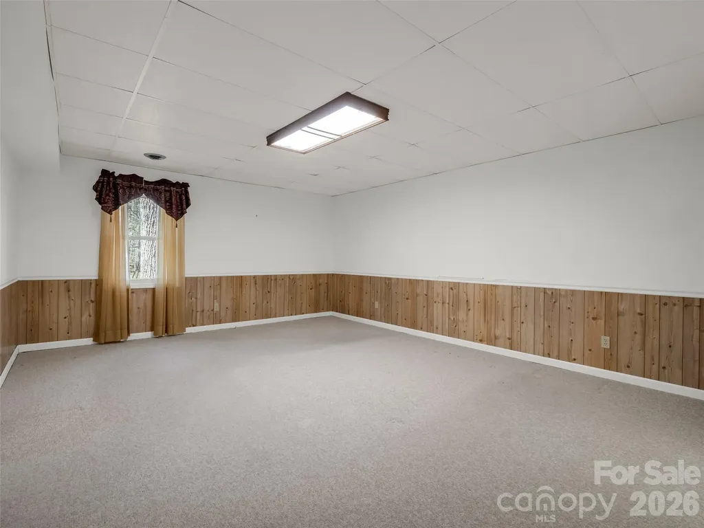 525 Maren Court Hendersonville NC 28739