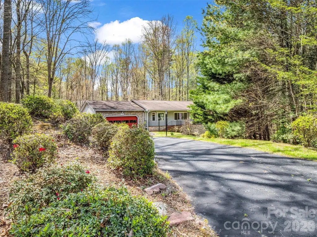 525 Maren Court Hendersonville NC 28739