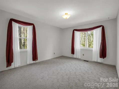 525 Maren Court Hendersonville NC 28739