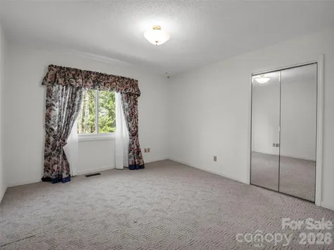 525 Maren Court Hendersonville NC 28739