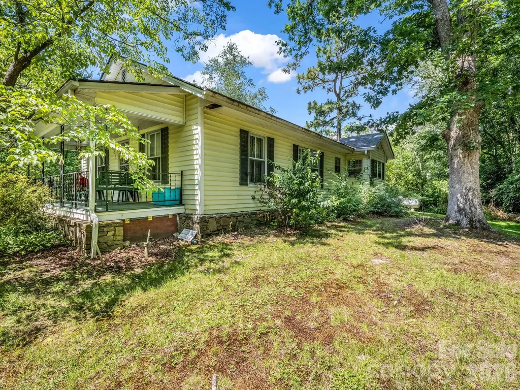 813 Montreat Road Black Mountain NC 28711