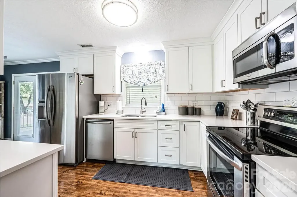2651 31st Street Court NE Hickory NC 28601