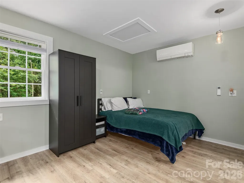 64 Springside Road Asheville NC 28803