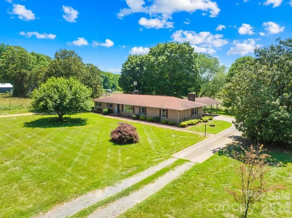 406 Kistler Farm Road Mooresville NC 28115