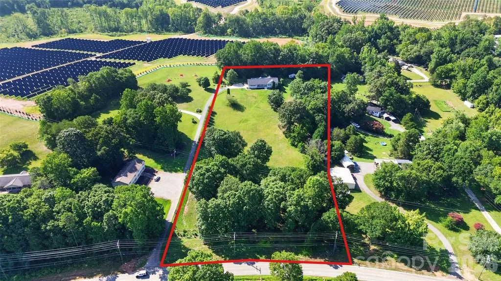 2004 Fountain Lane Stanley NC 28164