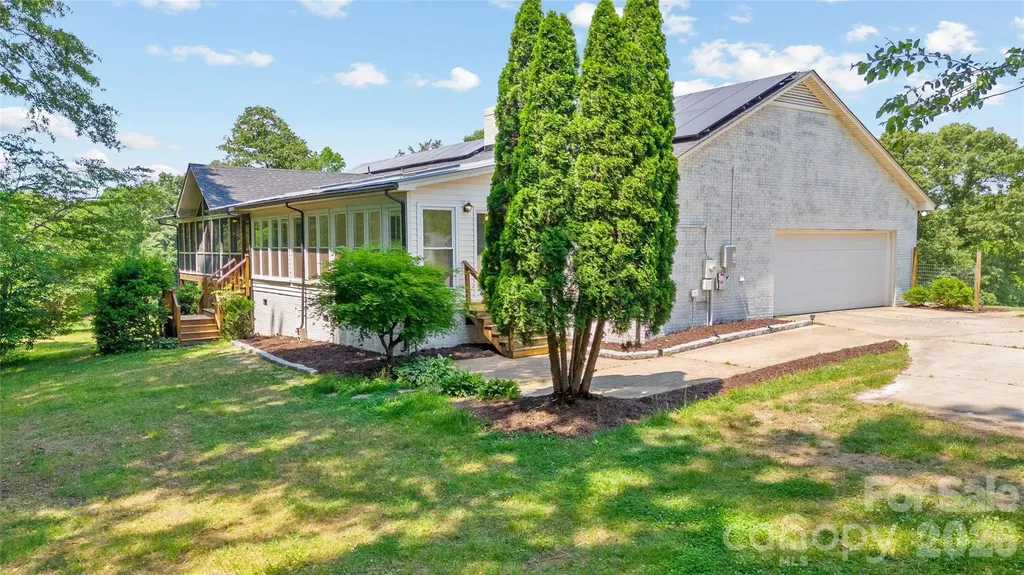 2004 Fountain Lane Stanley NC 28164
