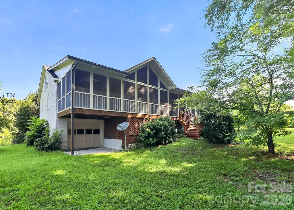 2004 Fountain Lane Stanley NC 28164