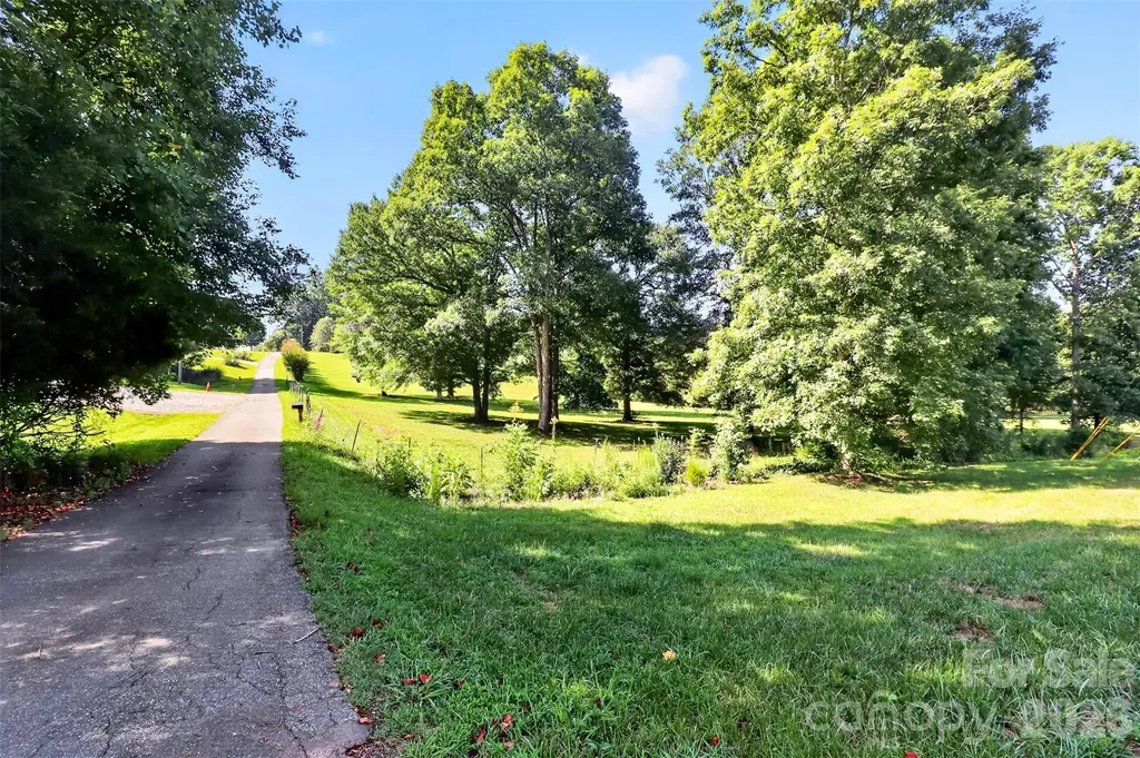 2004 Fountain Lane Stanley NC 28164