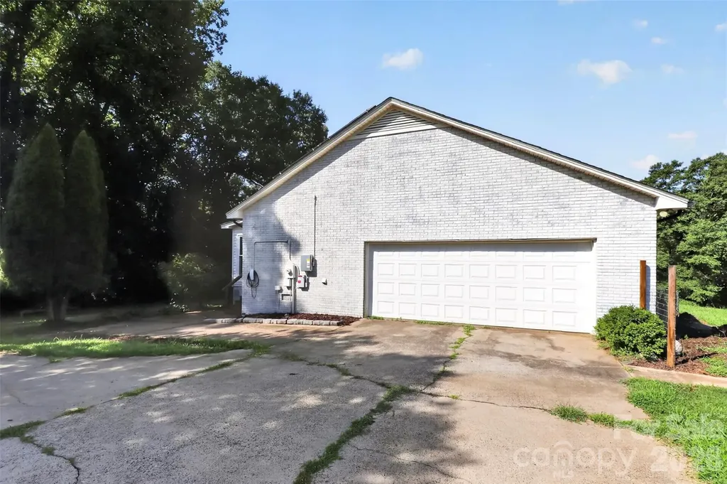 2004 Fountain Lane Stanley NC 28164