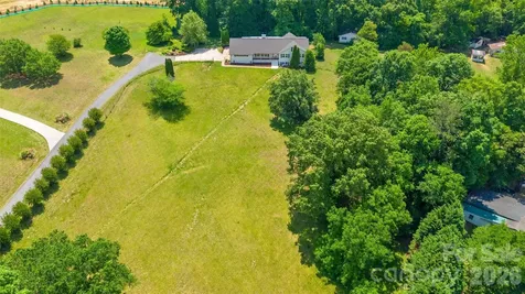 2004 Fountain Lane Stanley NC 28164