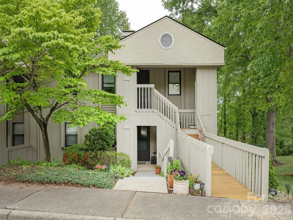 Asheville NC, 1305 Abbey Circle