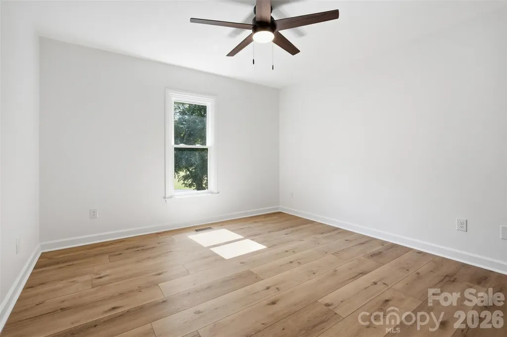 3730 Club House Drive NE Conover NC 28613