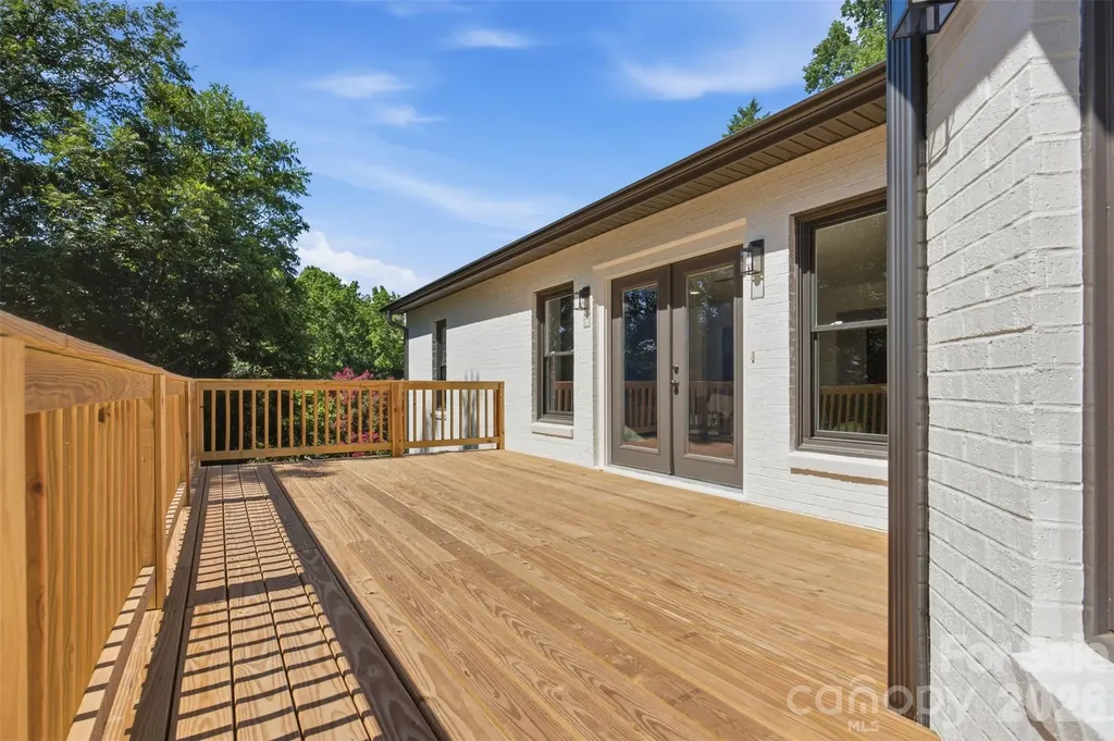 3730 Club House Drive NE Conover NC 28613