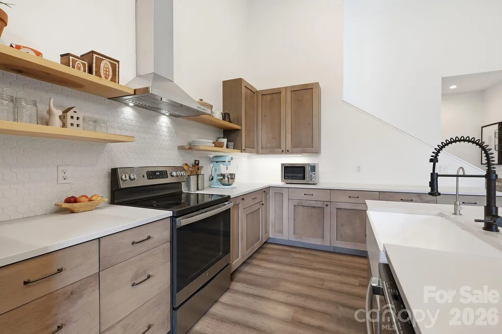 40 Malvern Walk Asheville NC 28806