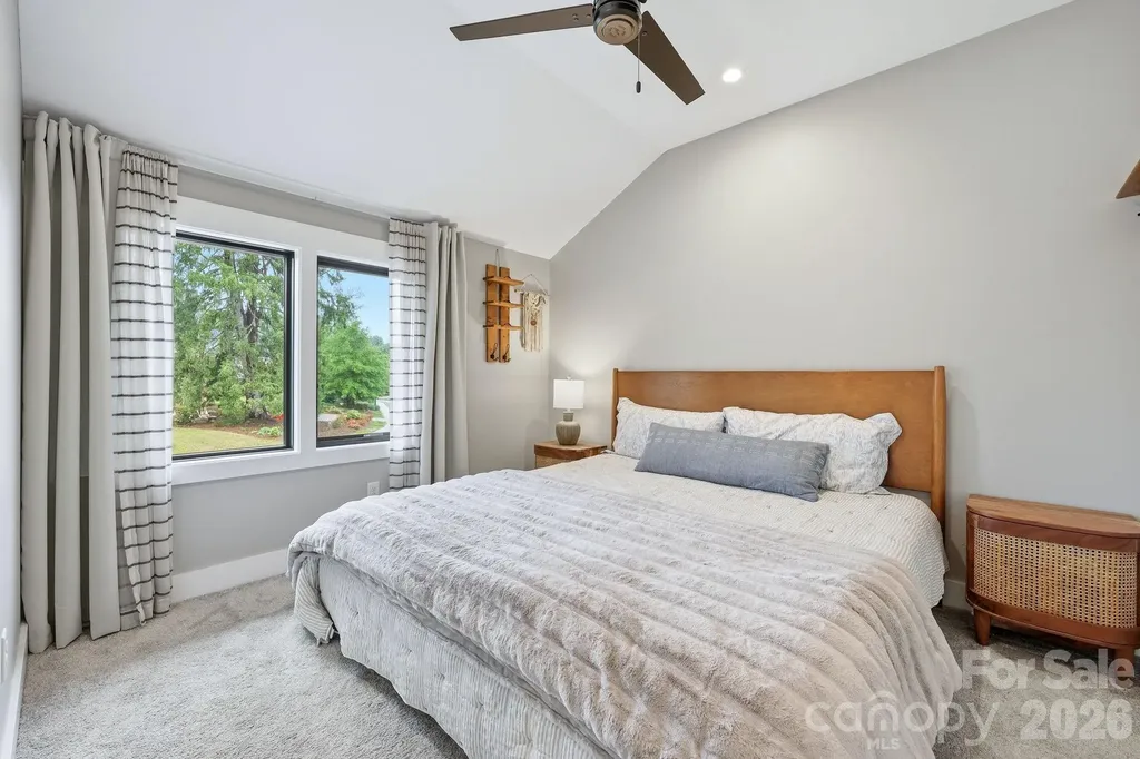 40 Malvern Walk Asheville NC 28806