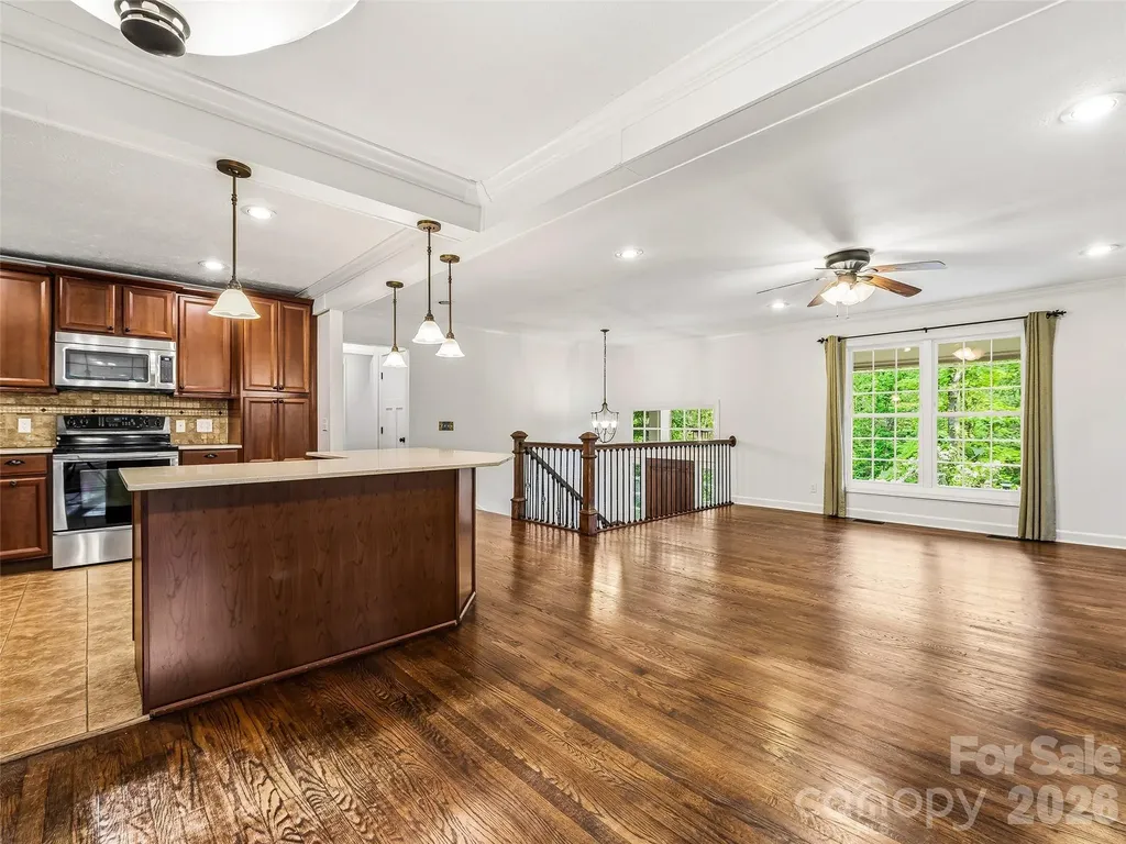2388 Hebron Road Hendersonville NC 28739