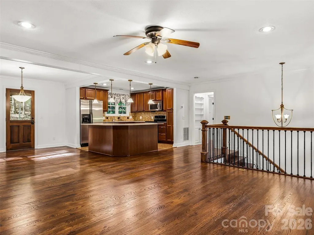 2388 Hebron Road Hendersonville NC 28739