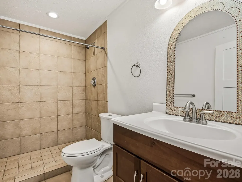 2388 Hebron Road Hendersonville NC 28739