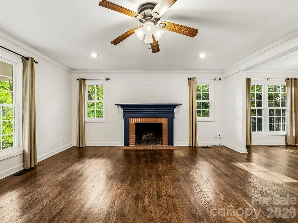 2388 Hebron Road Hendersonville NC 28739