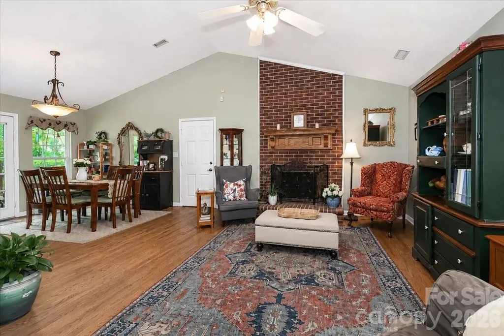 6803 Lowesville Lane Stanley NC 28164