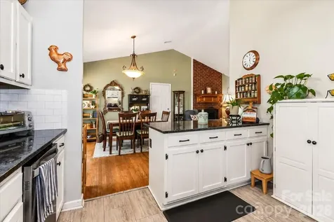 6803 Lowesville Lane Stanley NC 28164