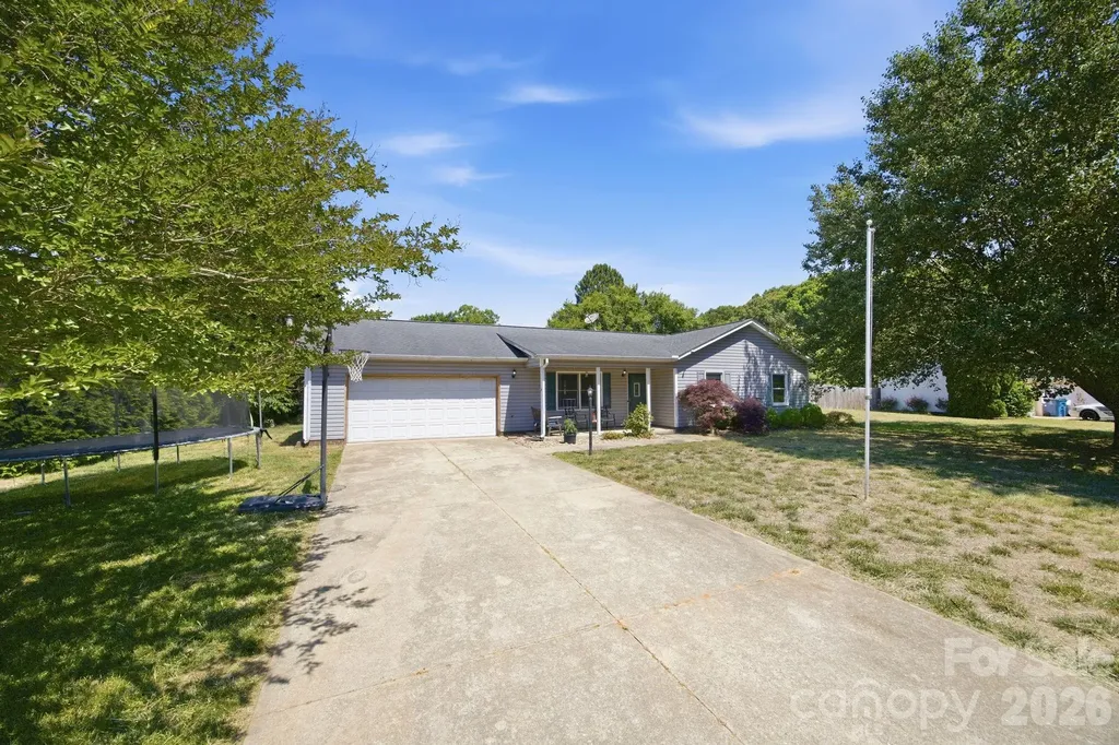 129 Salem Meadow Drive Statesville NC 28625