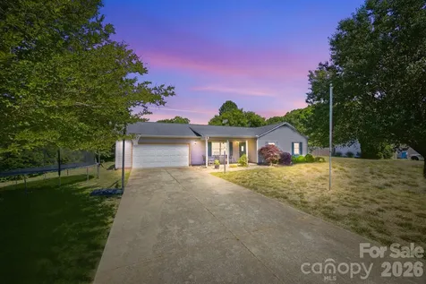 129 Salem Meadow Drive Statesville NC 28625
