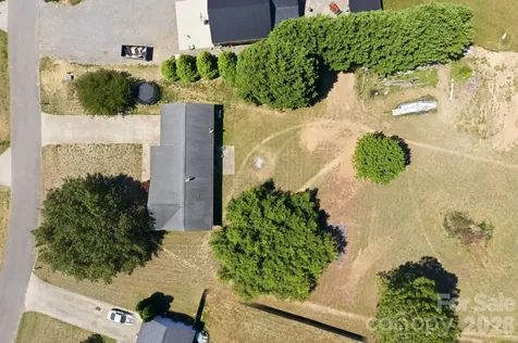 129 Salem Meadow Drive Statesville NC 28625