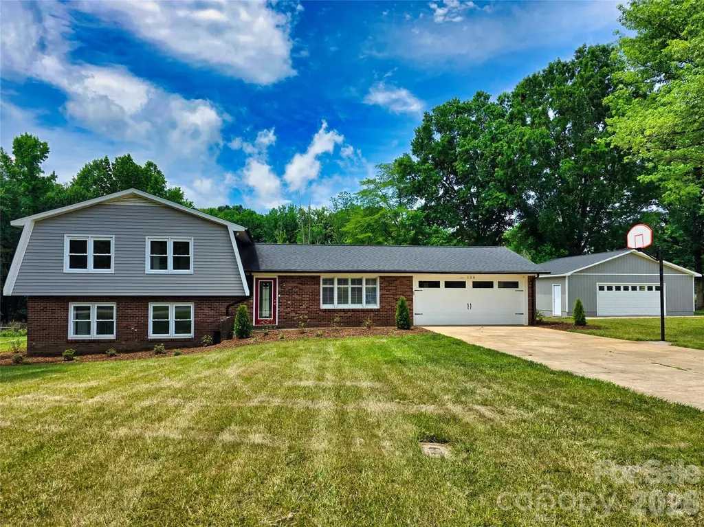 158 W Meadowview Drive Statesville NC 28625