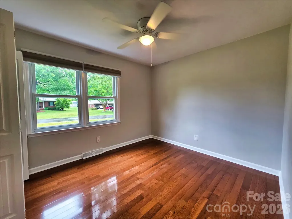 158 W Meadowview Drive Statesville NC 28625