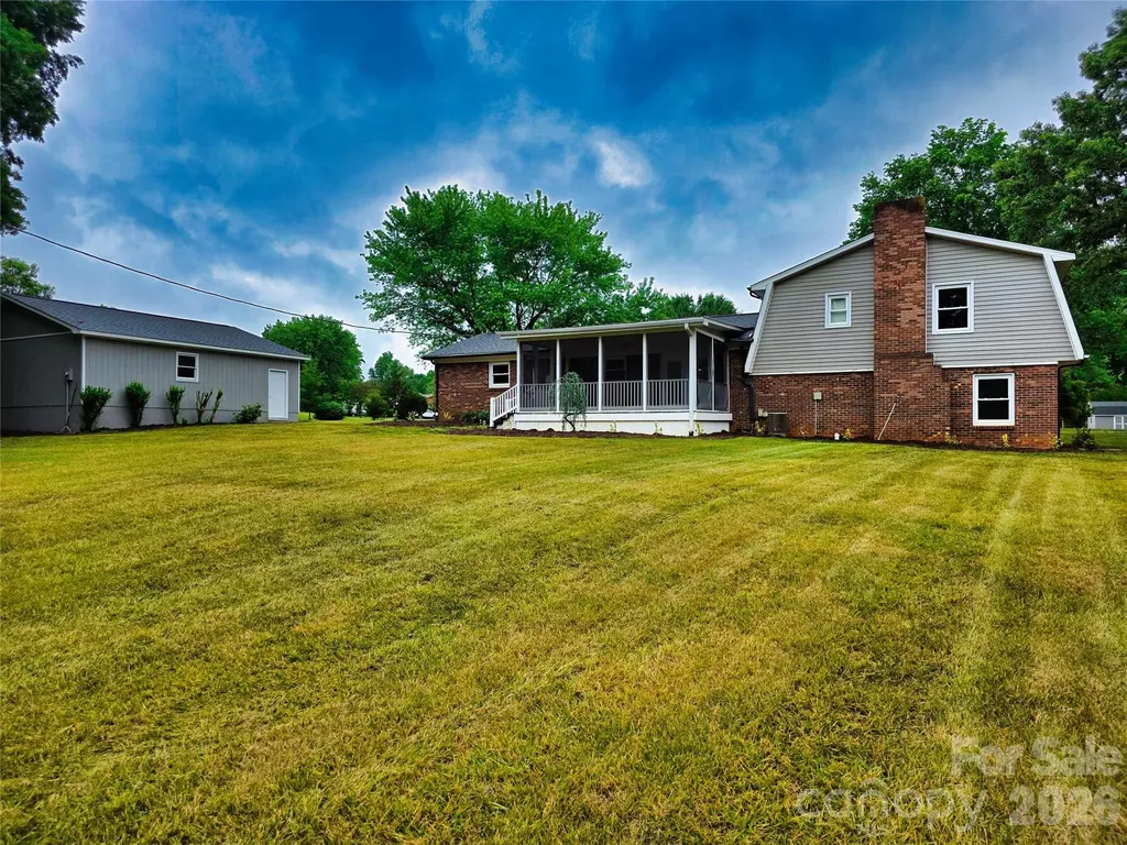 158 W Meadowview Drive Statesville NC 28625
